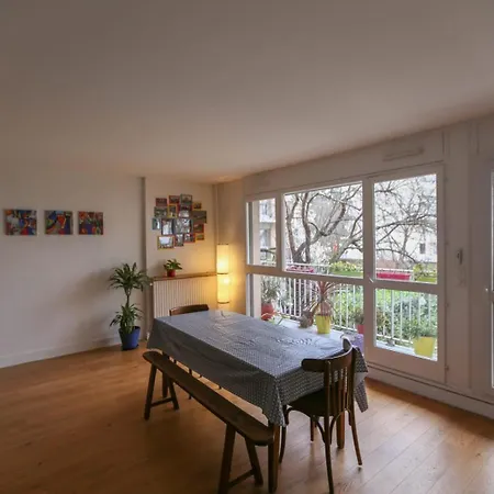 Spacious Cocoon With Private Garden Daire Paris