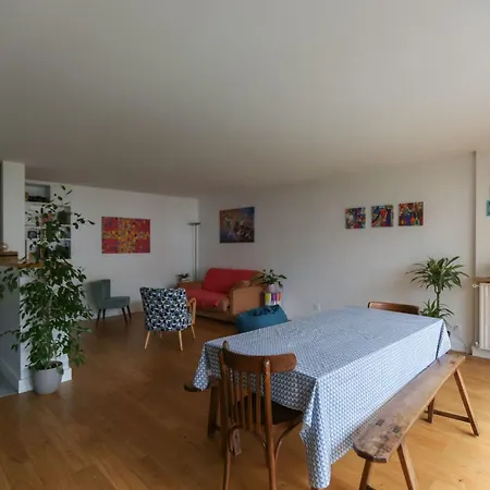 Spacious Cocoon With Private Garden شقة باريس