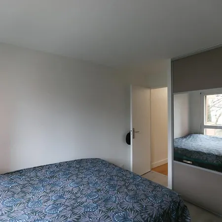 شقة Spacious Cocoon With Private Garden *